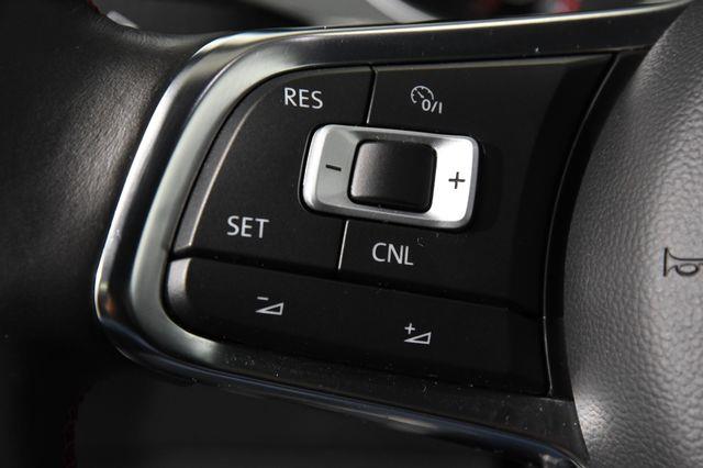2016 Volkswagen Golf Gti SE photo