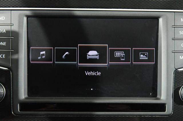 2016 Volkswagen Golf Gti SE photo