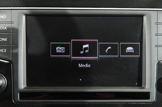 2016 Volkswagen Golf Gti SE photo