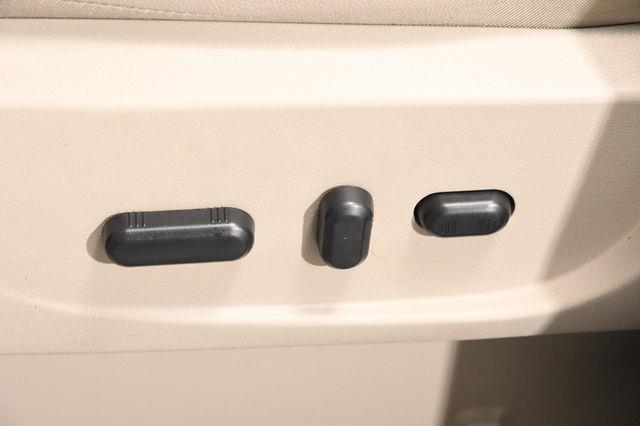 2016 Ford C-Max Energi SEL photo
