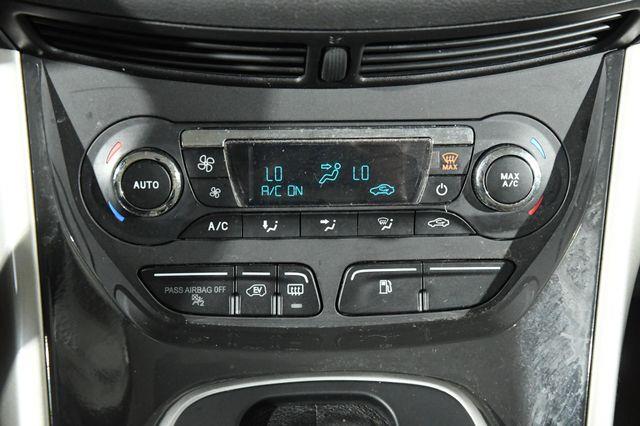 2016 Ford C-Max Energi SEL photo