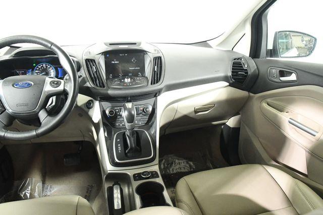 2016 Ford C-Max Energi SEL photo