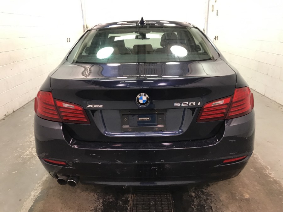 2016 BMW 5-Series 4dr Sdn 528i xDrive AWD photo