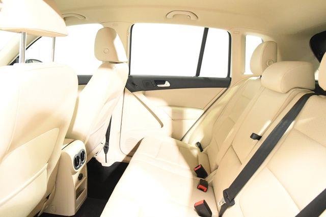 2016 Volkswagen Tiguan SE photo