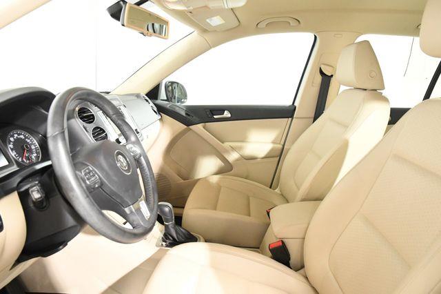 2016 Volkswagen Tiguan SE photo