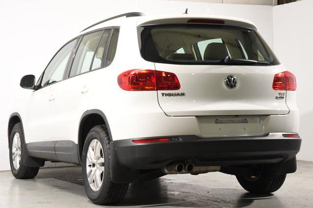 2016 Volkswagen Tiguan SE photo