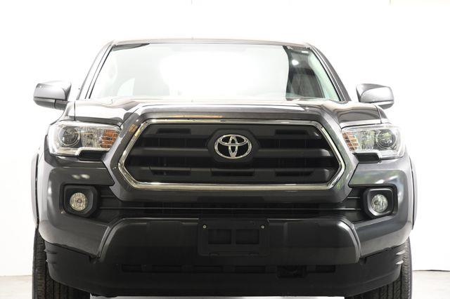 2016 Toyota Tacoma TRD Sport photo