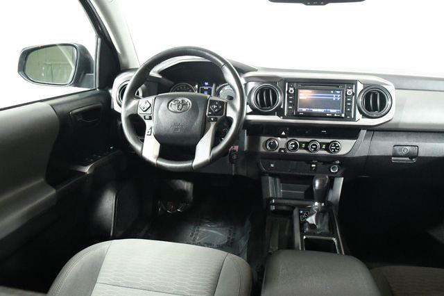 2016 Toyota Tacoma TRD Sport photo