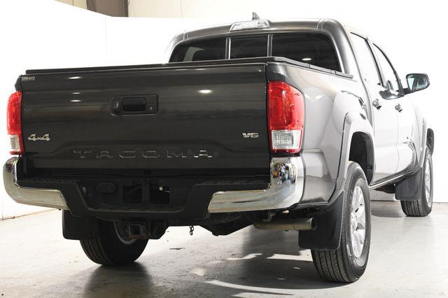 2016 Toyota Tacoma TRD Sport photo