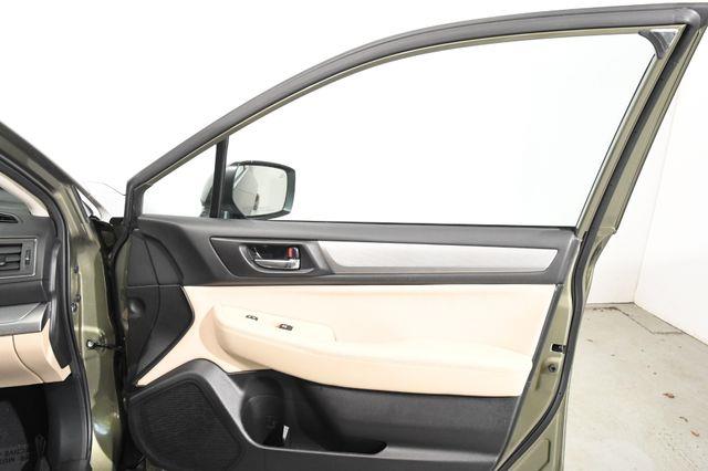 2016 Subaru Outback 2.5i Premium photo