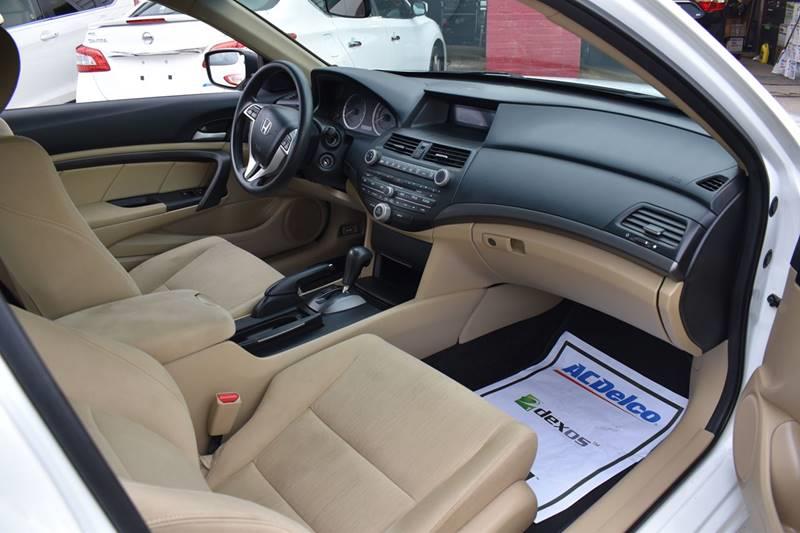 2012 Honda Accord LX-S photo