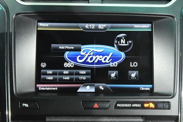 2016 Ford Explorer XLT w/ Nav & Heated Seats photo