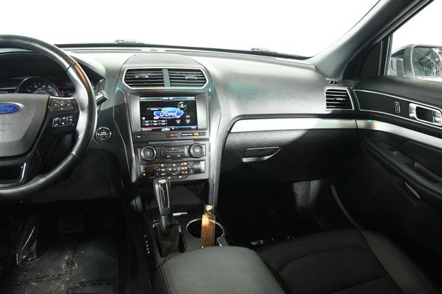 2016 Ford Explorer XLT w/ Nav & Heated Seats photo
