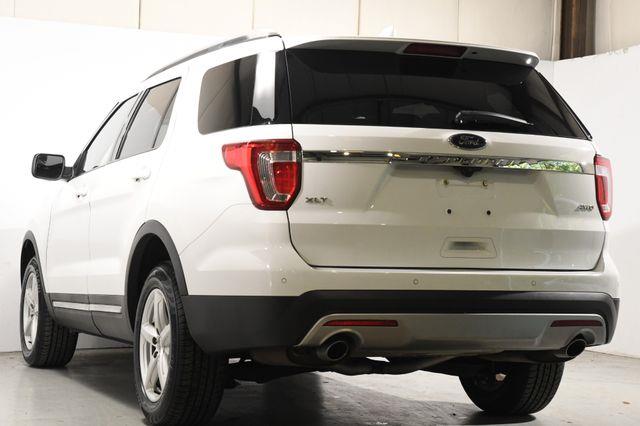 2016 Ford Explorer XLT w/ Nav & Heated Seats photo
