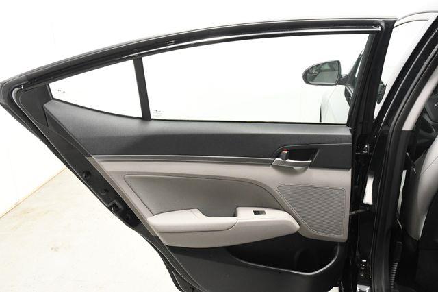 2017 Hyundai Elantra SE w/Tech photo