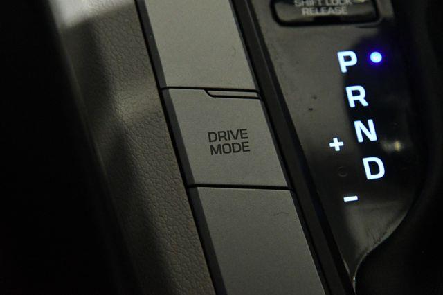 2017 Hyundai Elantra SE w/Tech photo