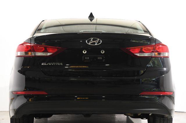 2017 Hyundai Elantra SE w/Tech photo