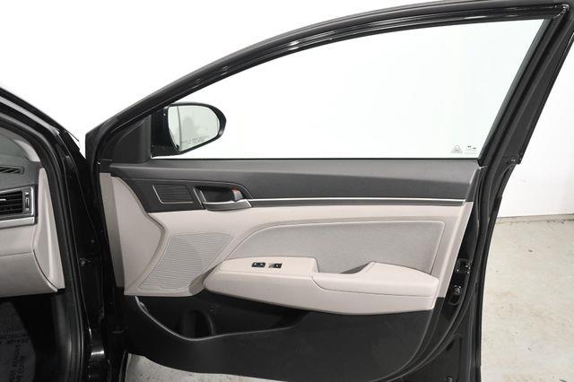 2017 Hyundai Elantra SE w/Tech photo