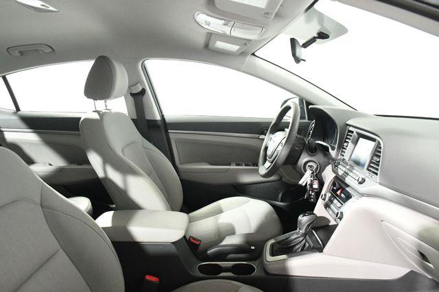 2017 Hyundai Elantra SE w/Tech photo