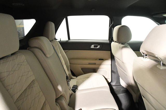 2015 Ford Explorer X photo
