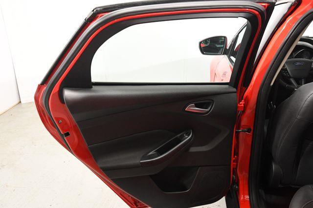 2016 Ford Focus SE photo