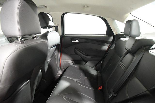 2016 Ford Focus SE photo