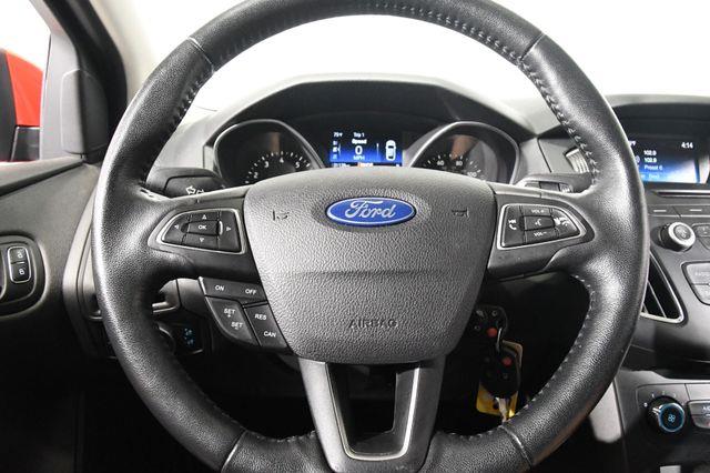 2016 Ford Focus SE photo