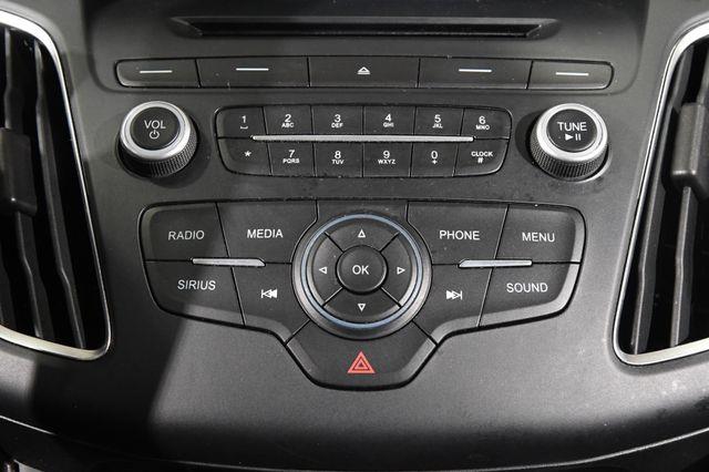 2016 Ford Focus SE photo
