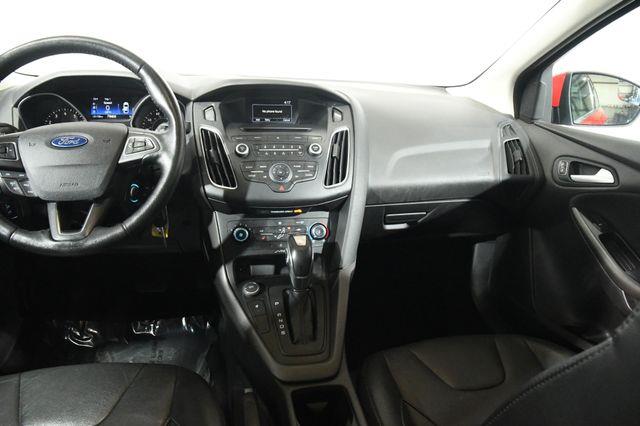 2016 Ford Focus SE photo
