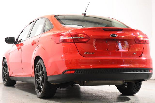 2016 Ford Focus SE photo