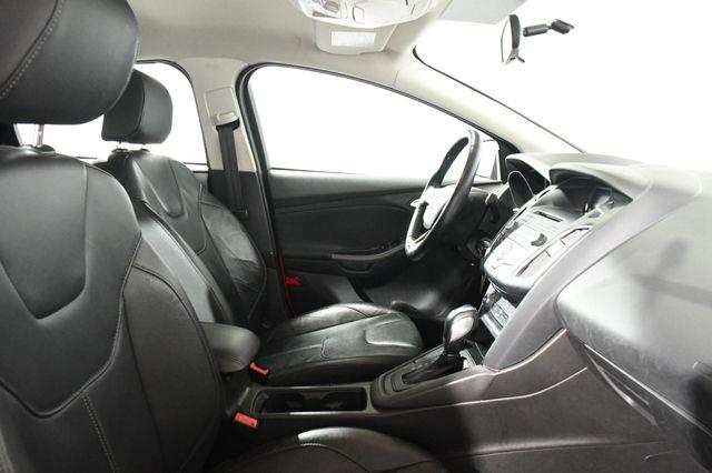 2016 Ford Focus SE photo
