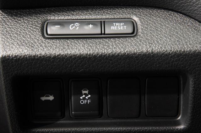 2016 Nissan Altima 2.5 SR photo
