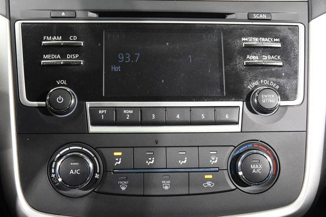 2016 Nissan Altima 2.5 SR photo