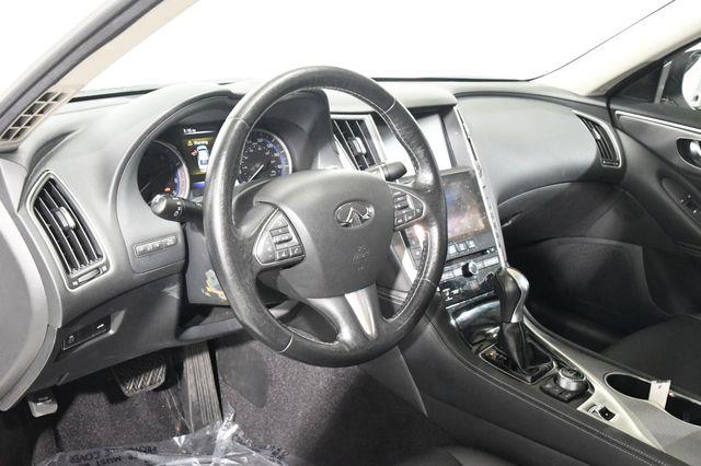 2015 Infiniti Q50 Premium w/ Nav & Heated Seats photo