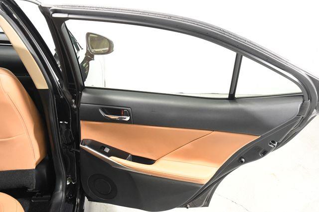 2016 Lexus IS age photo