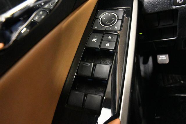 2016 Lexus IS age photo