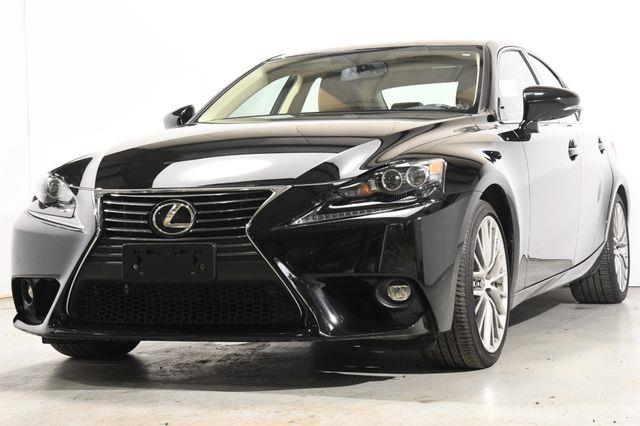 2016 Lexus IS age photo
