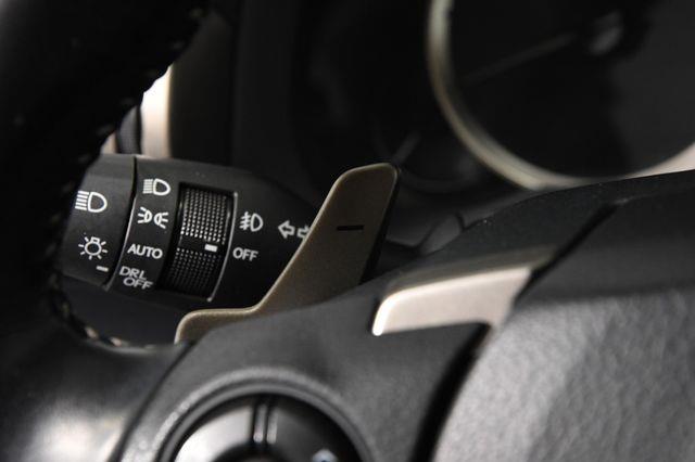 2016 Lexus IS age photo