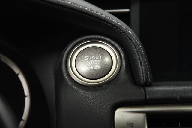2016 Lexus IS age photo