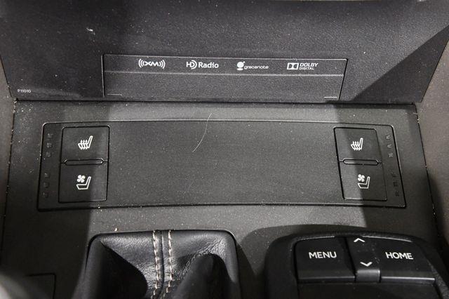 2016 Lexus IS age photo