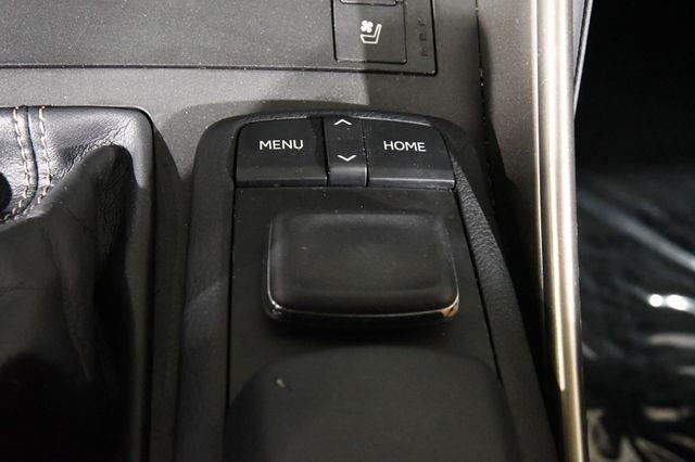 2016 Lexus IS age photo