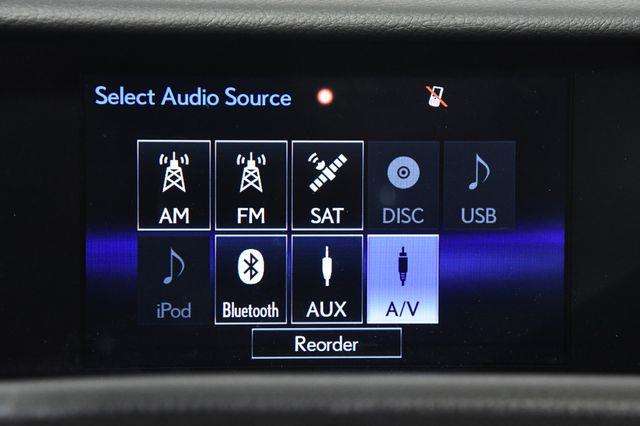 2016 Lexus IS age photo