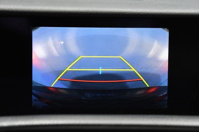 2016 Lexus IS age photo