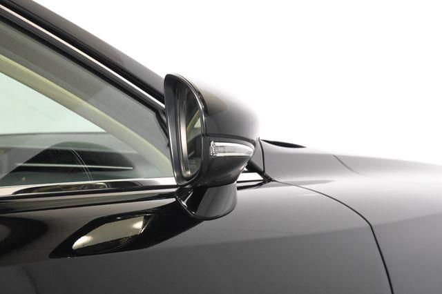 2016 Lexus IS age photo