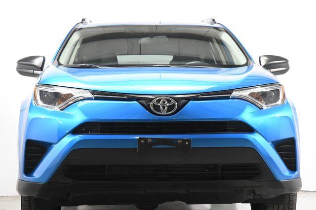 2016 Toyota RAV4 LE photo