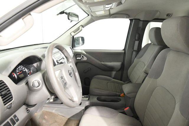 2014 Nissan Frontier S photo