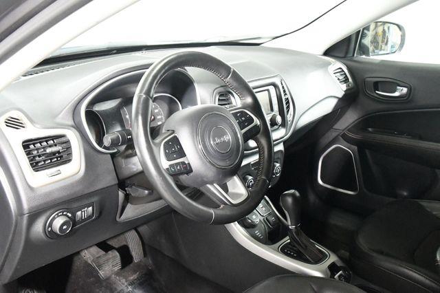 2018 Jeep Compass Latitude photo