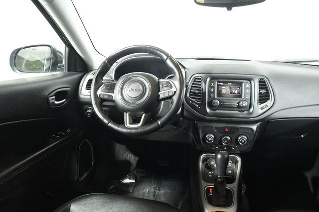 2018 Jeep Compass Latitude photo