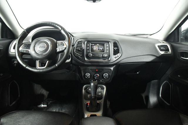 2018 Jeep Compass Latitude photo
