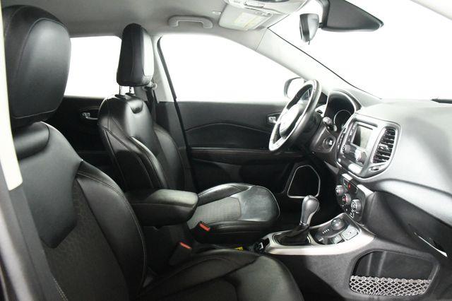2018 Jeep Compass Latitude photo